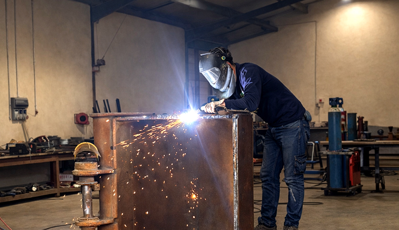 Réparation et remise en état d’engins TP